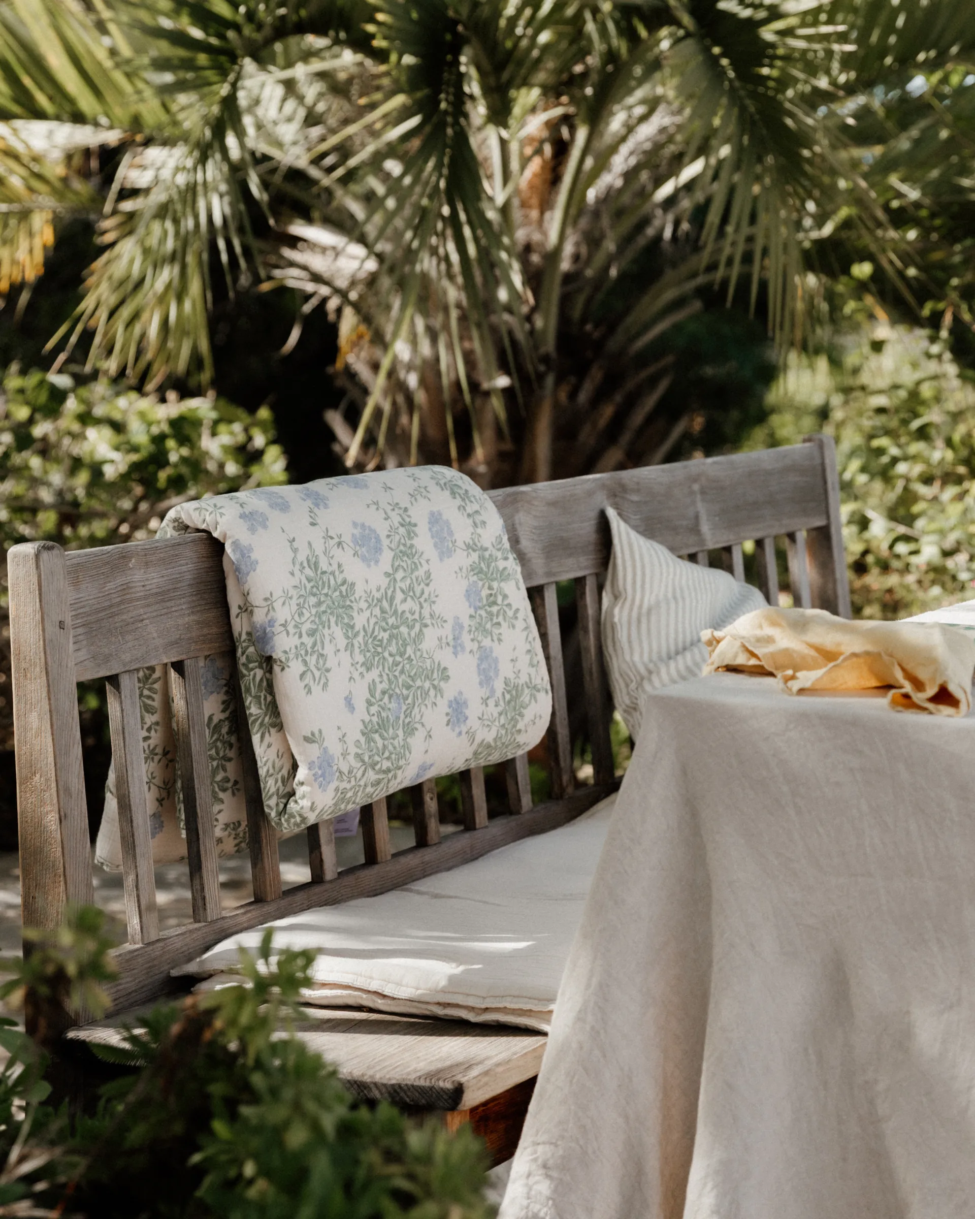 Plumbago Muslin vadderad filt, 100x140 cm Garbo&Friends