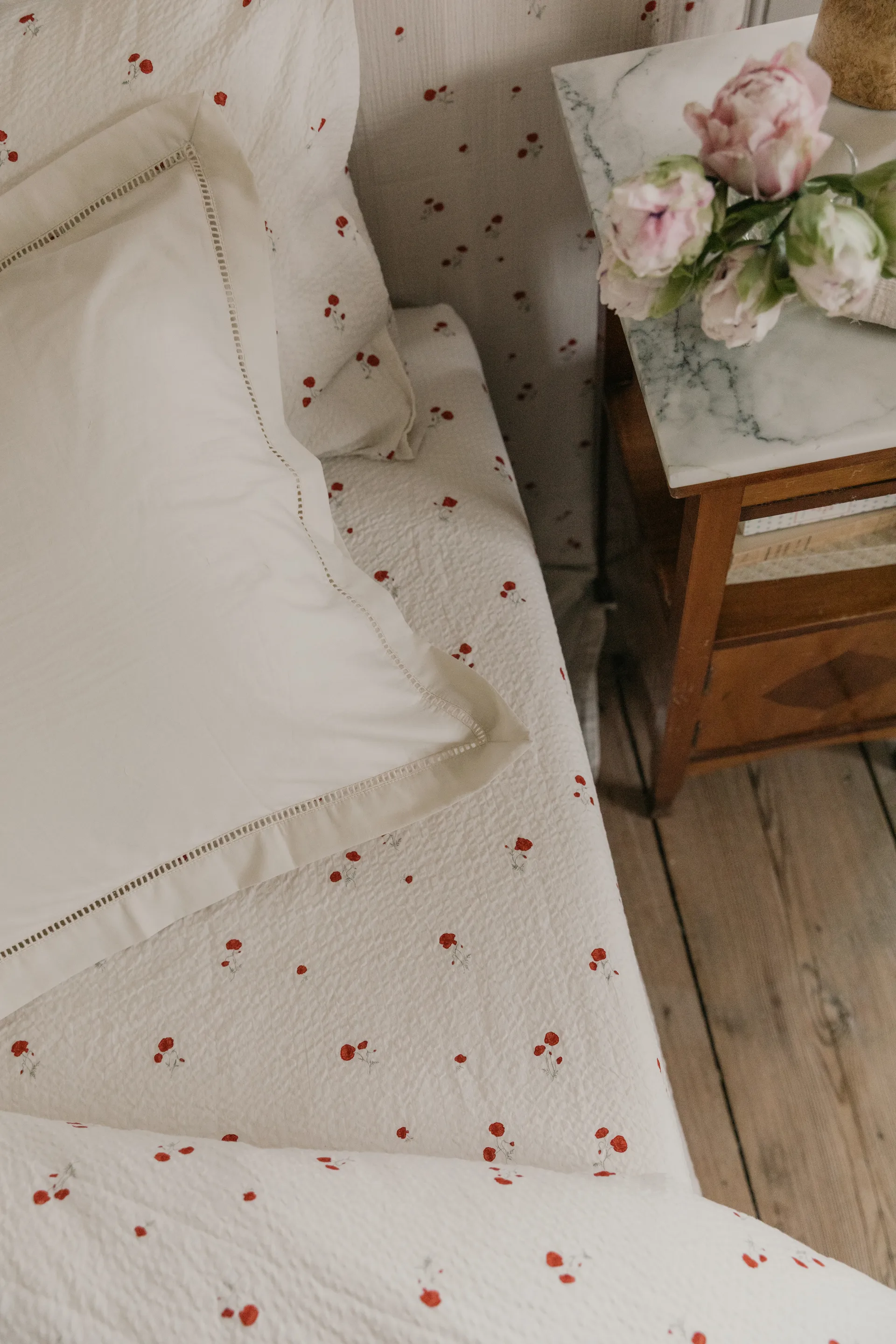 Poppy Seersucker dra-på-lakan, 90x200x30 cm Garbo&Friends