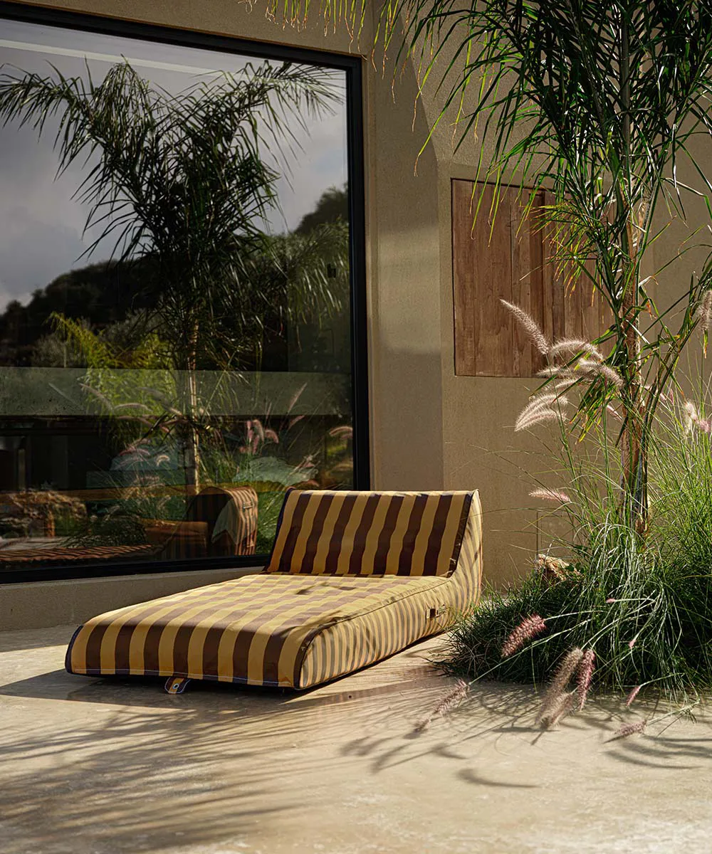 Garden Glory flytande solbädd, Saffransgul-brun, 85x168,5 cm Garden Glory