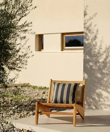 Garden Glory randig kudde - Svart-beige, 50x50 cm - Garden Glory