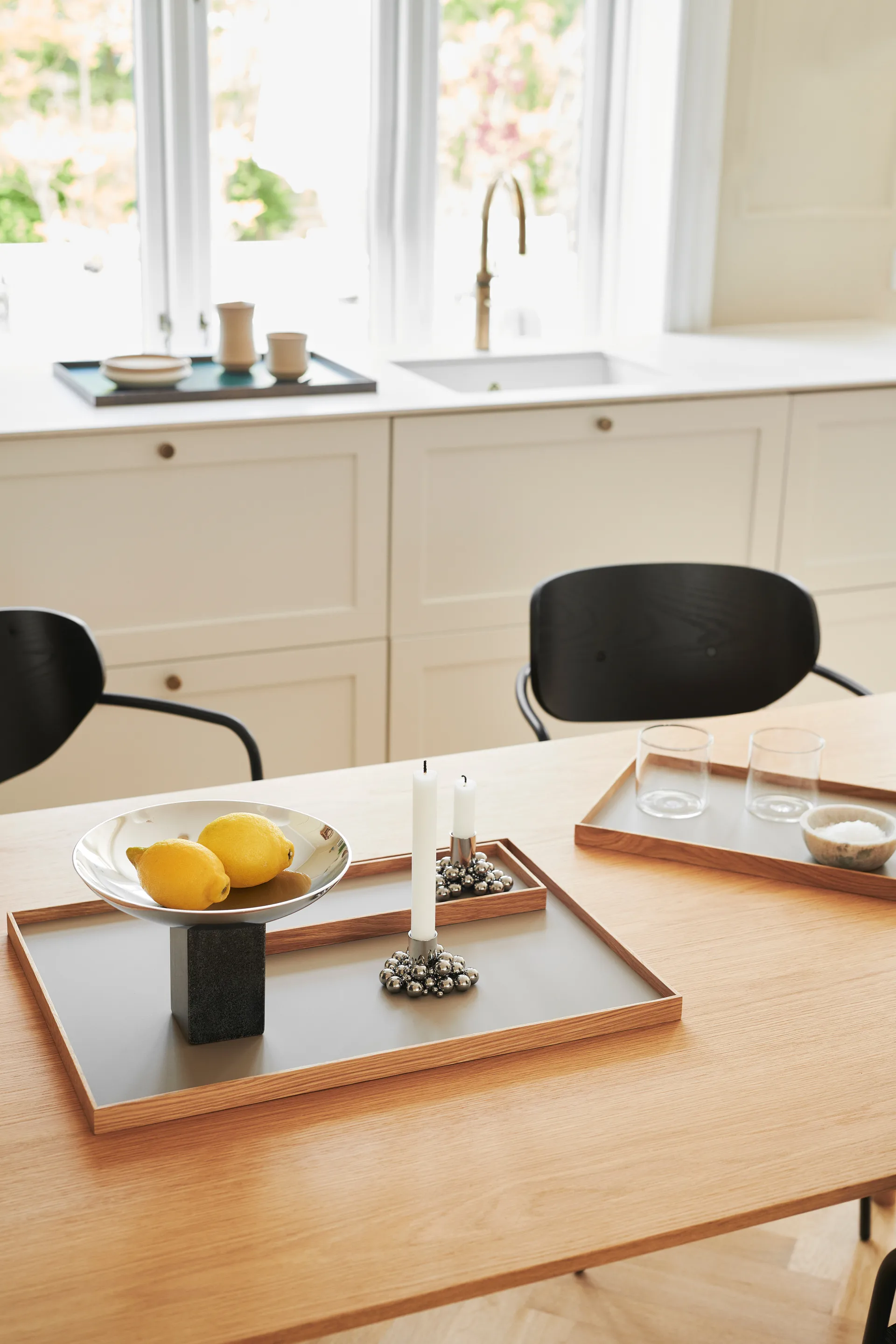 Frame bricka small 11x32,4 cm, Ek-beige Gejst