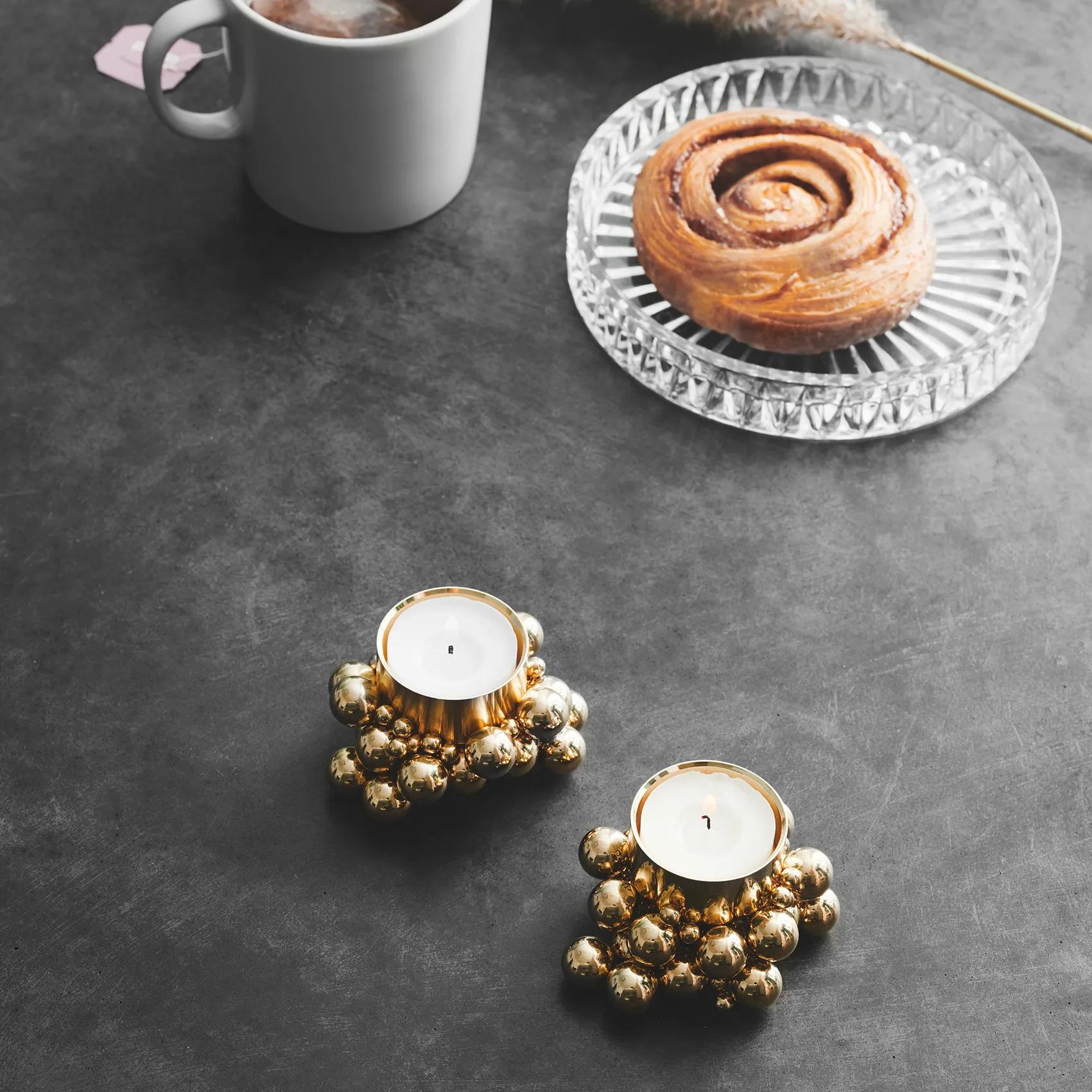 Molekyl ljuslykta, Mässing Gejst