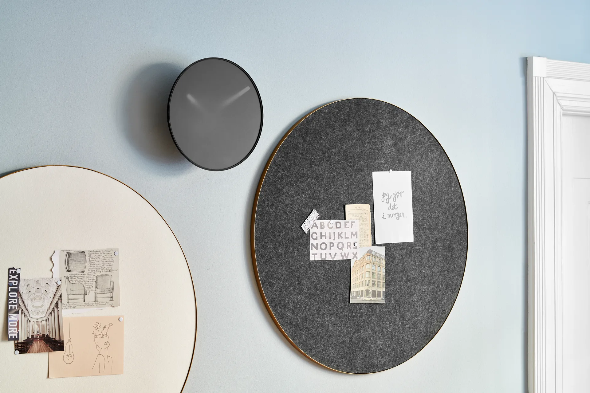 Momentt väggklocka Ø30 cm, Svart Gejst