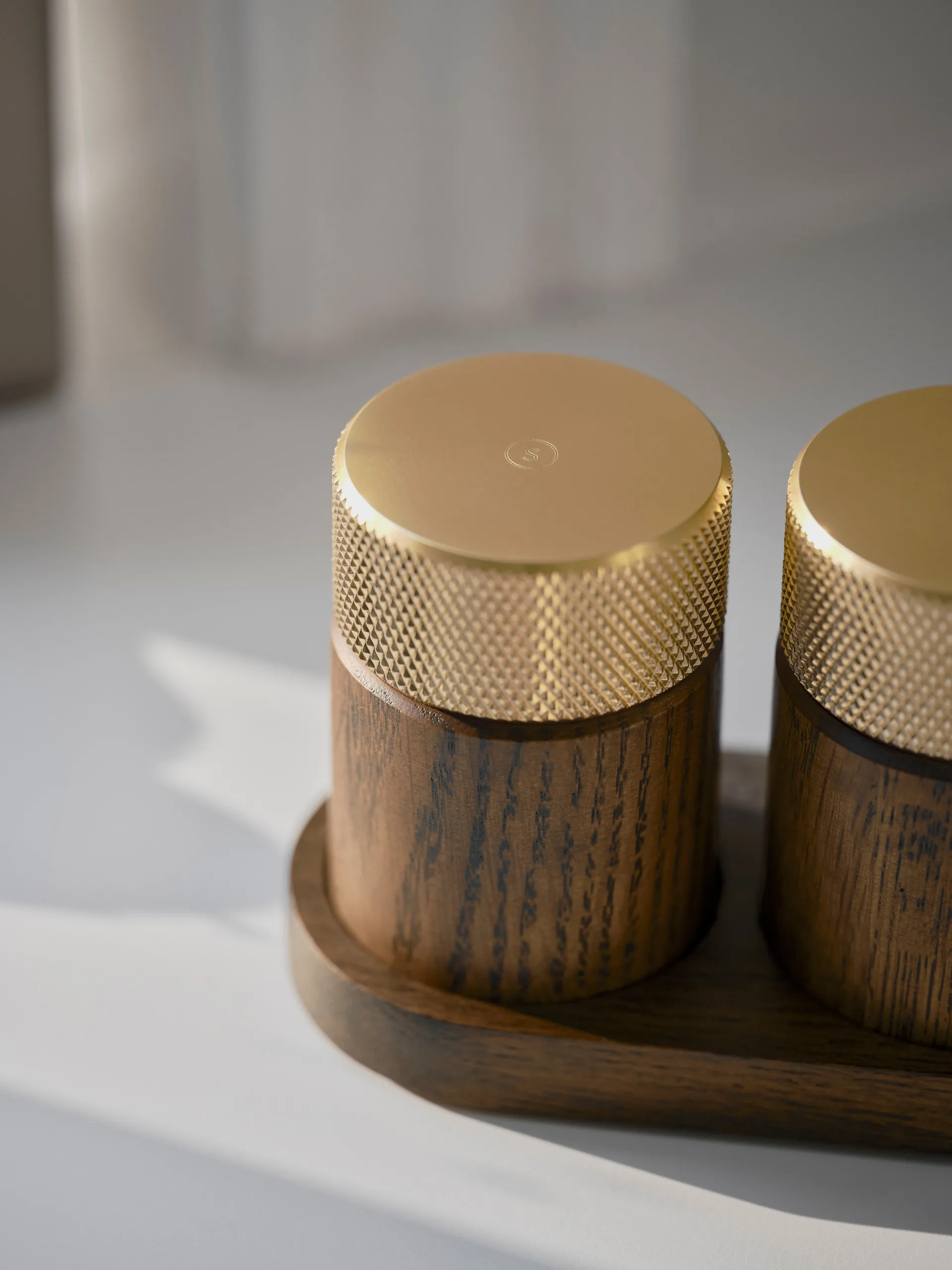 Sina salt-och pepparkvarn 6 cm, Mörk ask-mässing Gejst