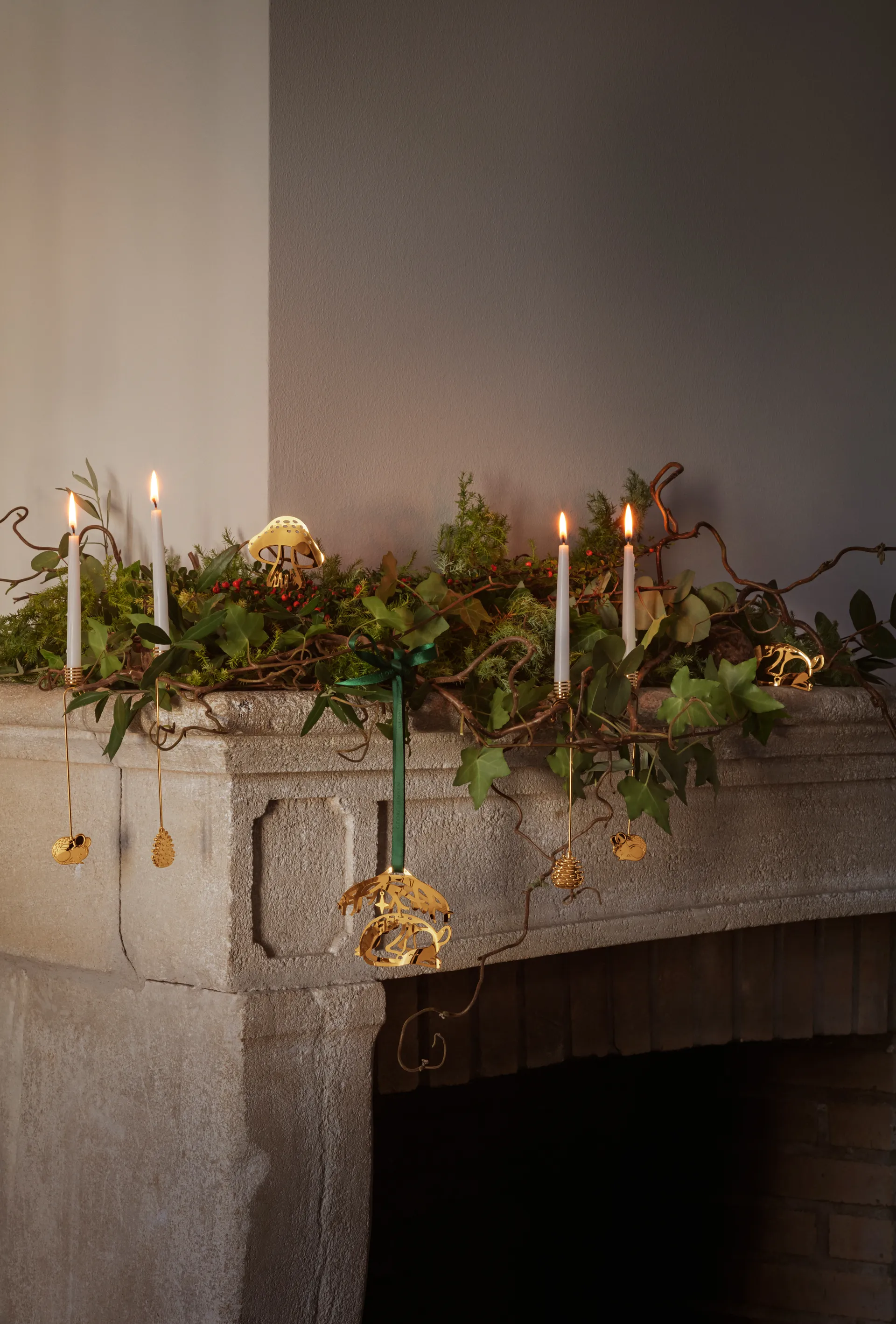 2023 års ljusstake hängande mus, Guldpläterat Georg Jensen