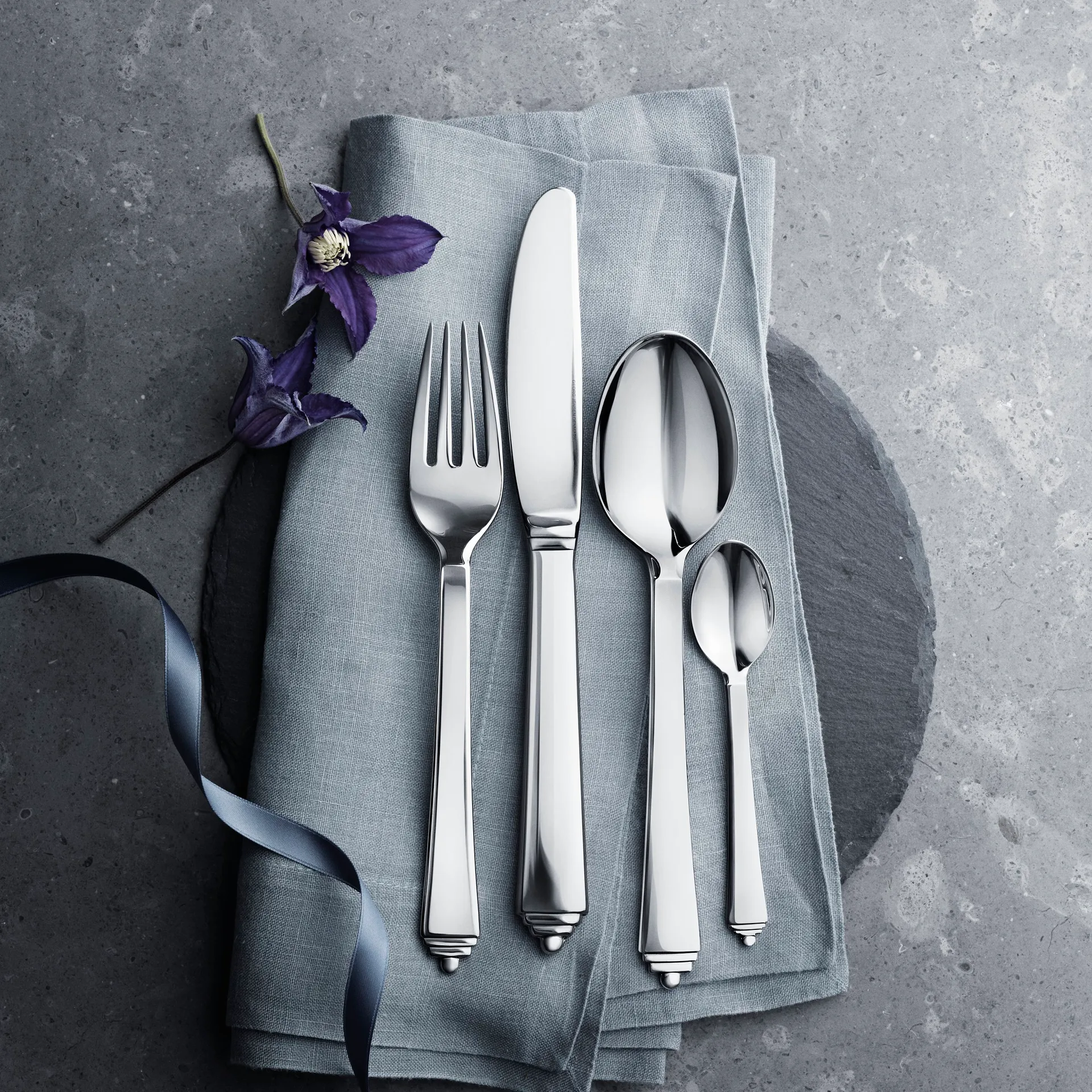 Pyramid bestickset, 16 delar Georg Jensen