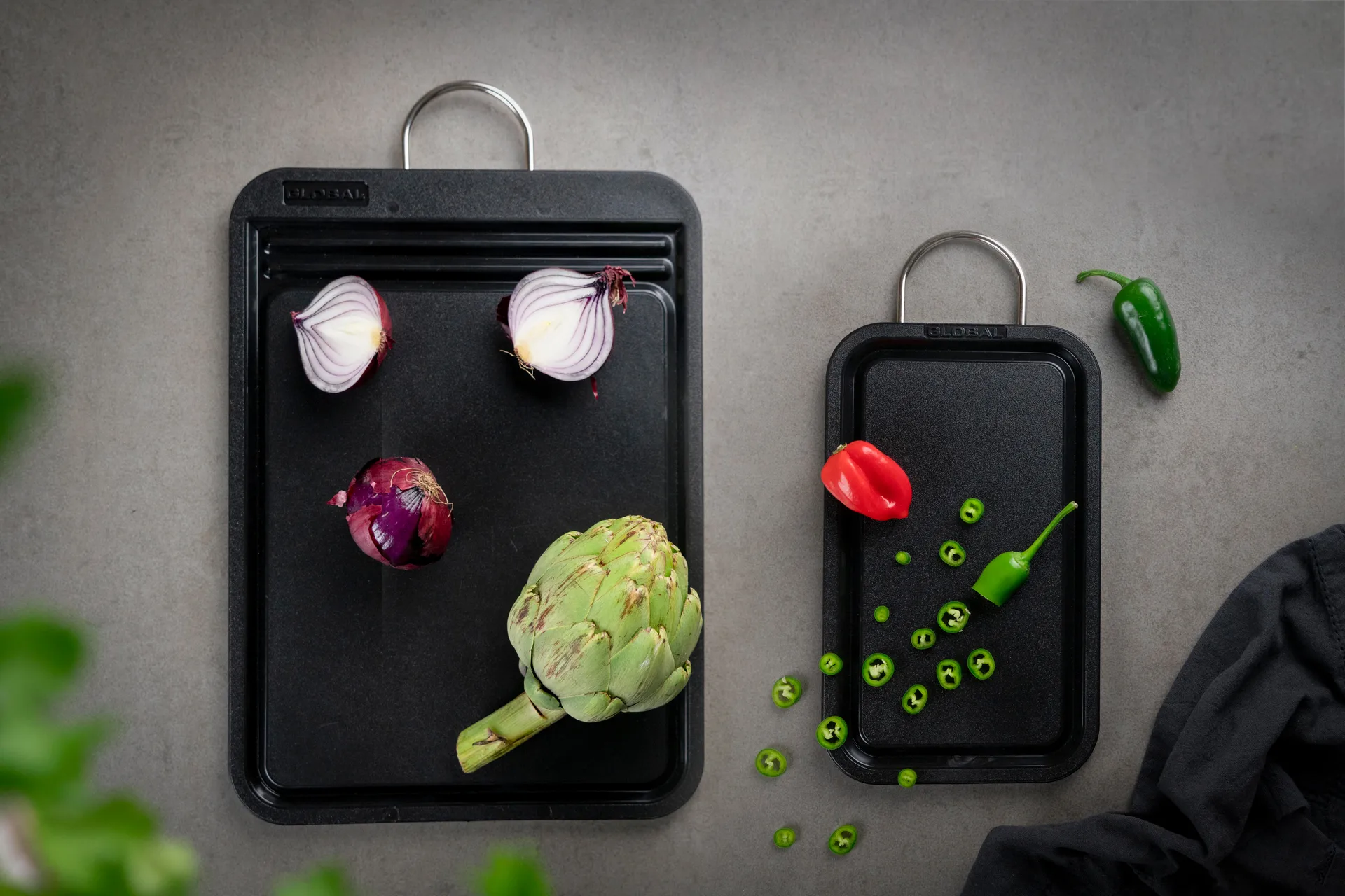 Global G-1004 skärbräda liten 16x26,5 cm, Svart plast Global