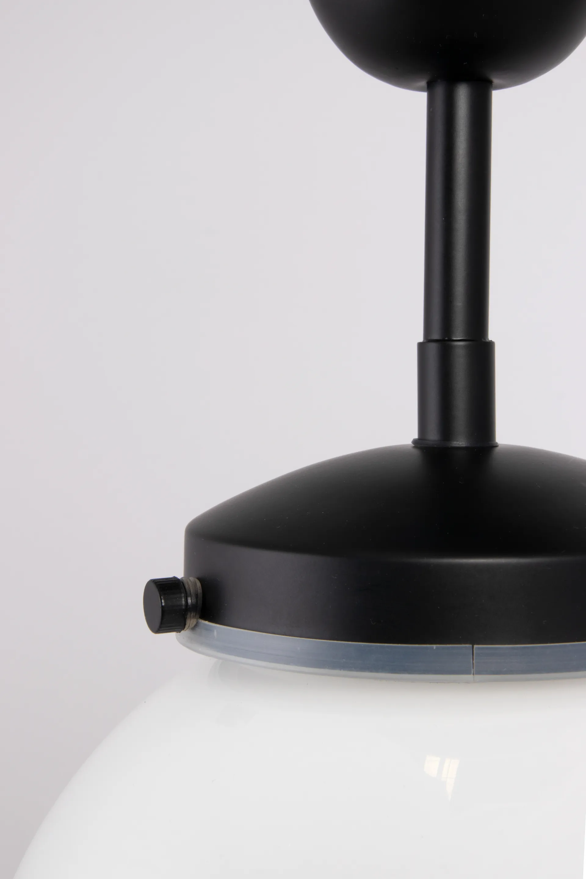 Alley plafond IP44, Svart-vit Globen Lighting