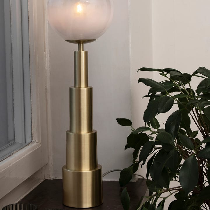 Astro 15 bordslampa, borstad mässing Globen Lighting