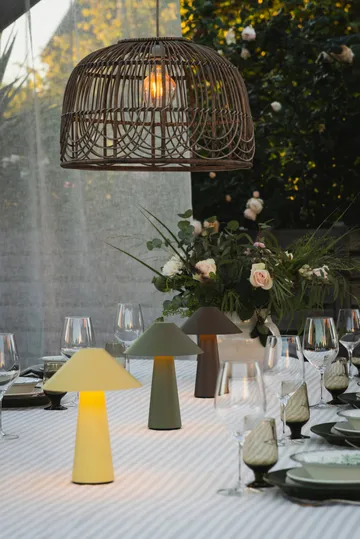 Cannes portabel bordslampa - Havregul - Globen Lighting