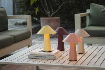 Cannes portabel bordslampa - Havregul - Globen Lighting