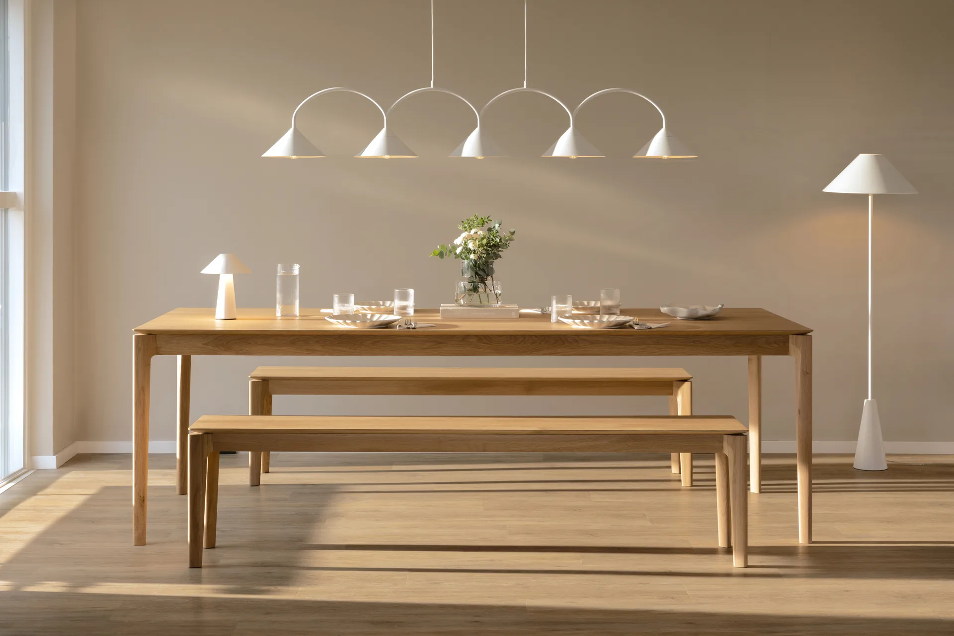 Curve pendel 5, Vit Globen Lighting