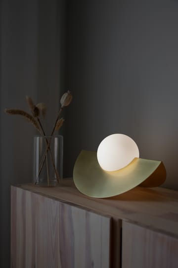 Roccia bordslampa - Borstad mässing - Globen Lighting