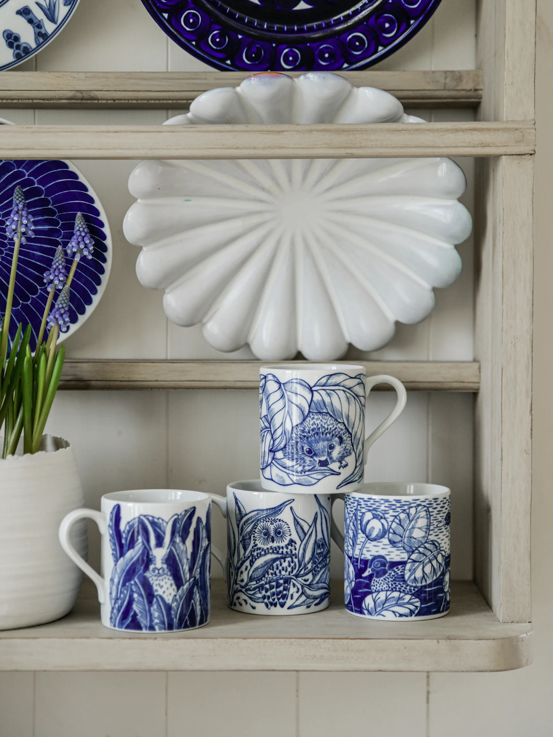 Hedgehogs awakening mugg 35 cl, Blå Götefors Porslin