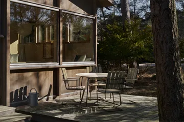 Grythyttan möbelskydd - 9A matbord 100/120 cm + stolar - Grythyttan Stålmöbler