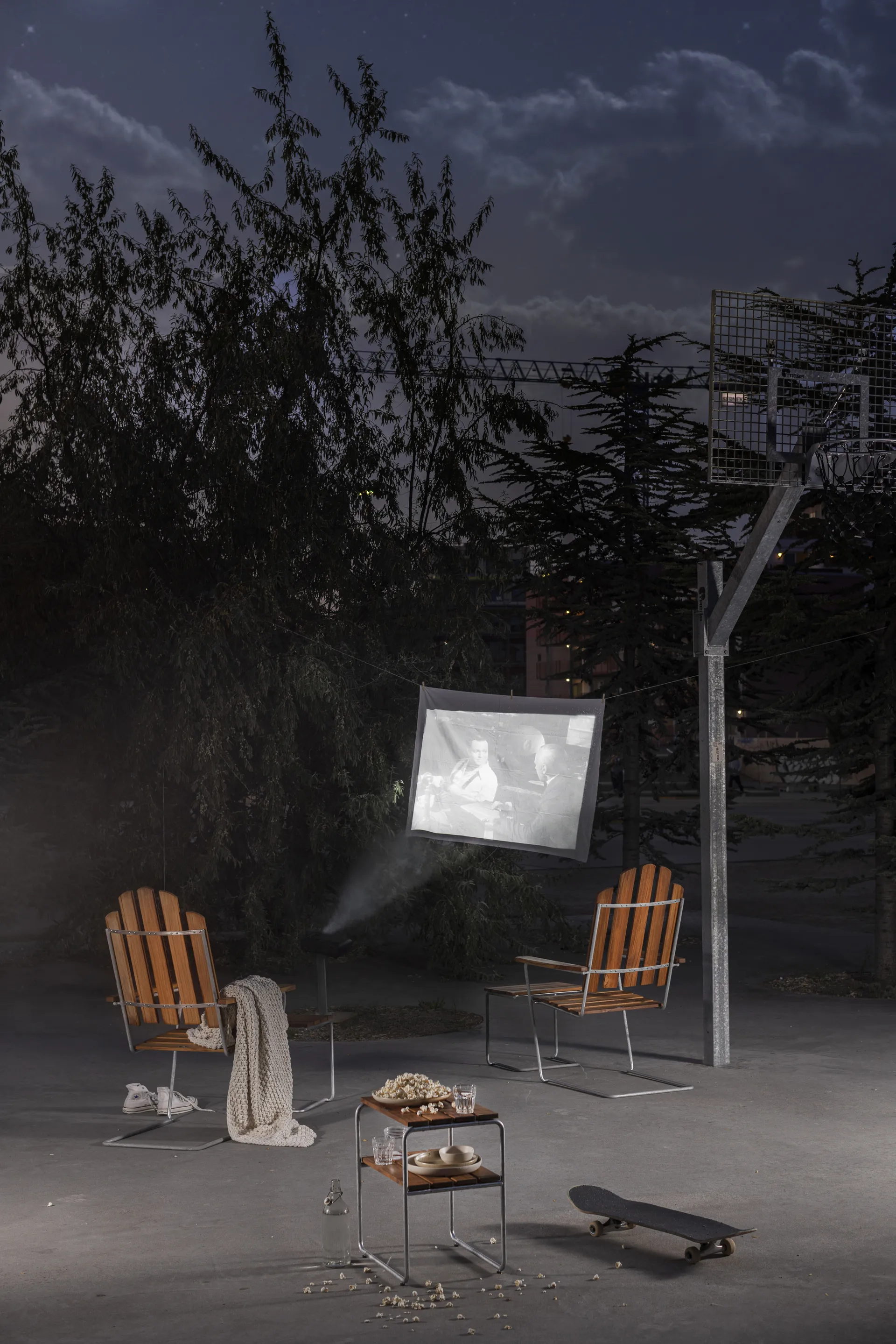 Grythyttan sidobord, Teak-varmförzinkat stativ Grythyttan Stålmöbler