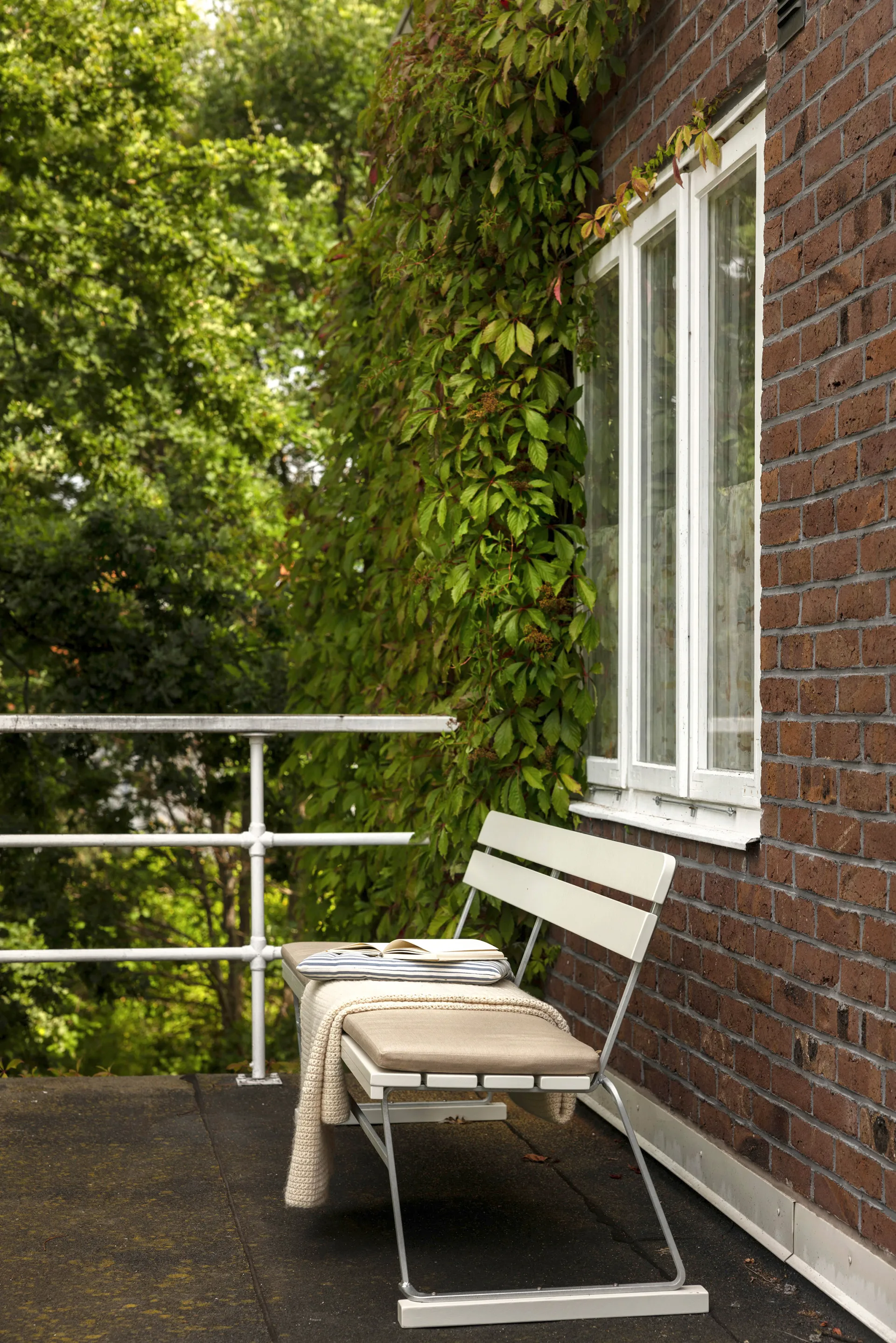 Soffa 5 dyna, Sunbrella beige Grythyttan Stålmöbler