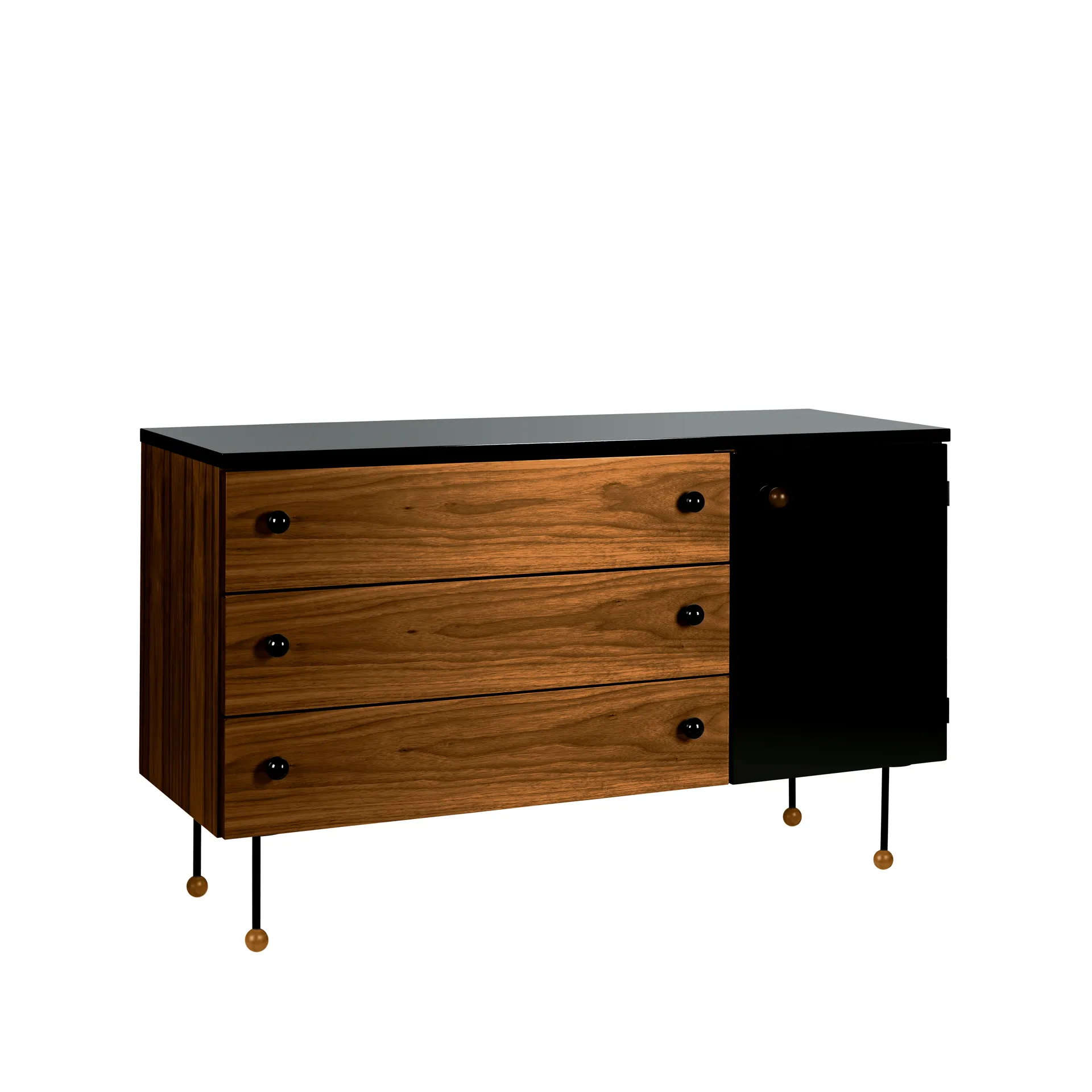 62 Dresser byrå, american walnut, 3 lådor GUBI
