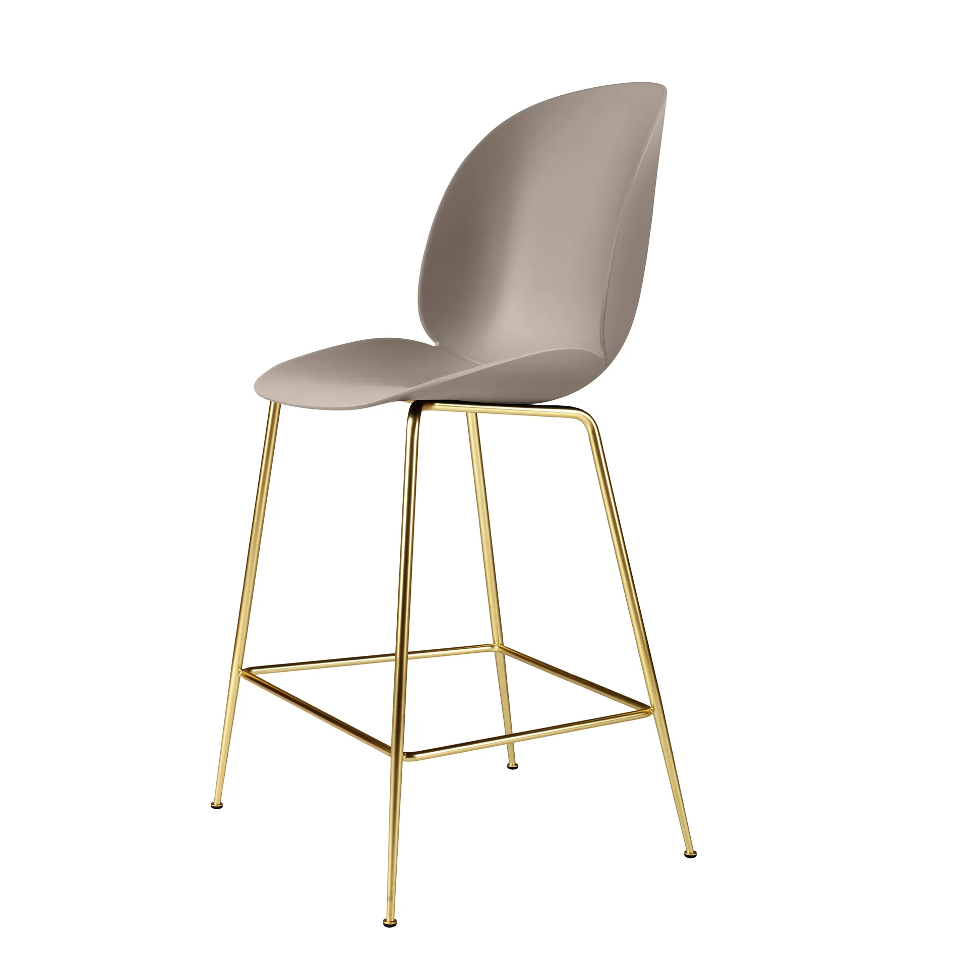 Beetle barstol plast mässingsben, new beige GUBI