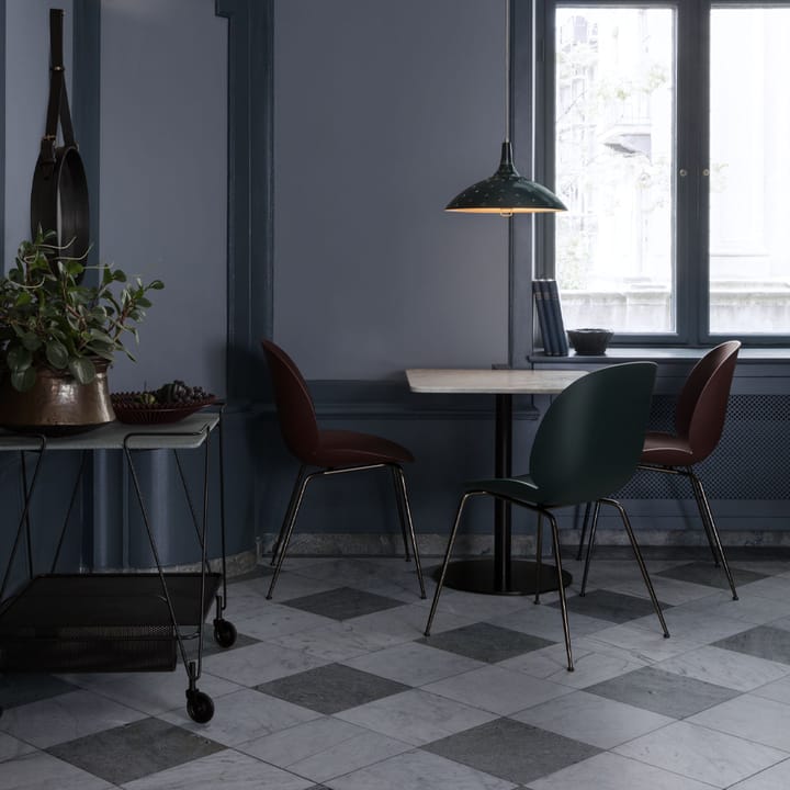 Beetle stol, Black, svart stålstativ GUBI