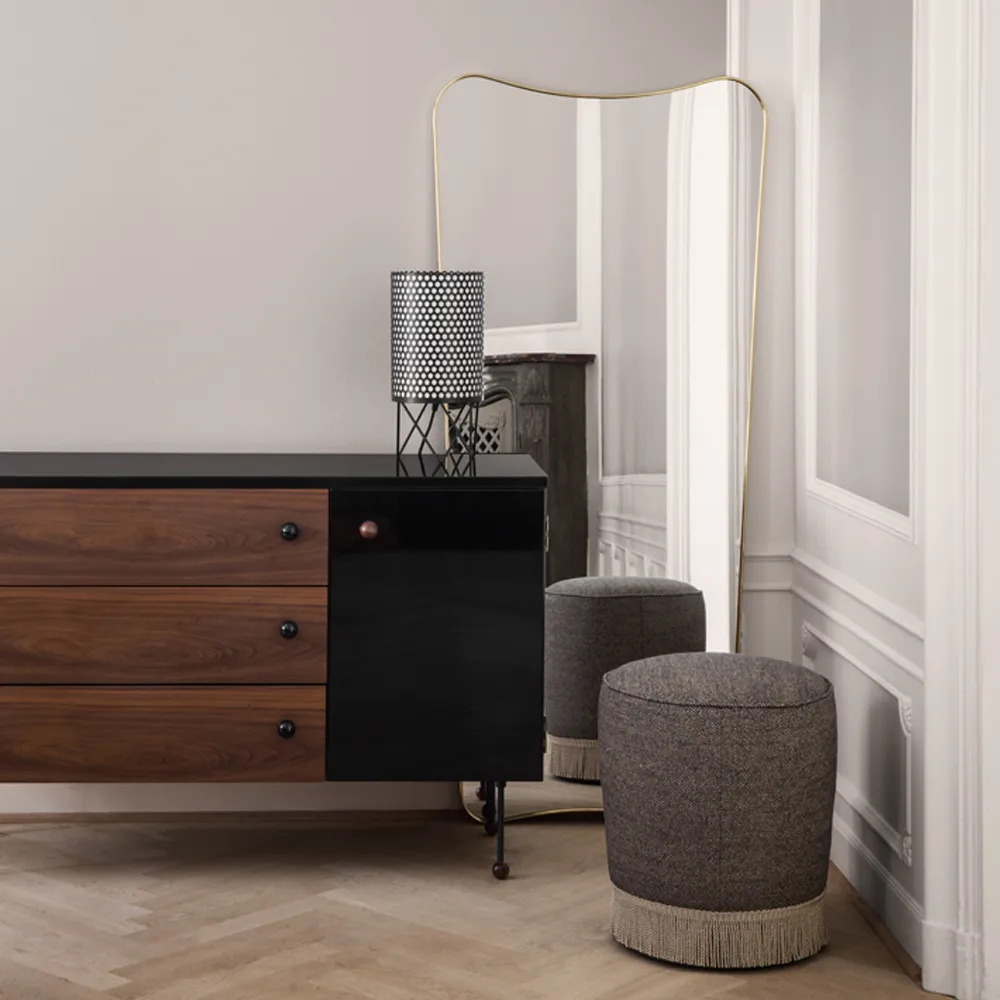 F.A.33 spegel, mässing polerad, stor GUBI