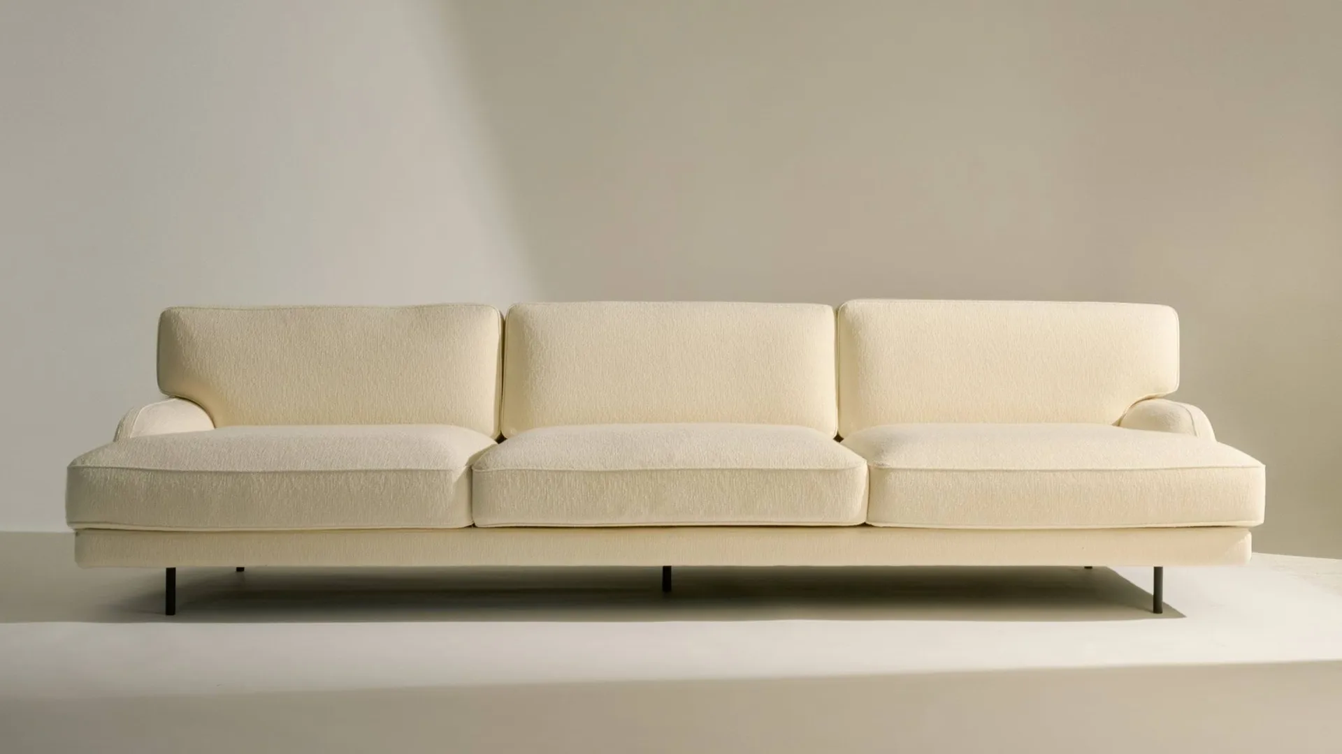 Flaneur soffa 3-sits, Bouclé-matt svart GUBI