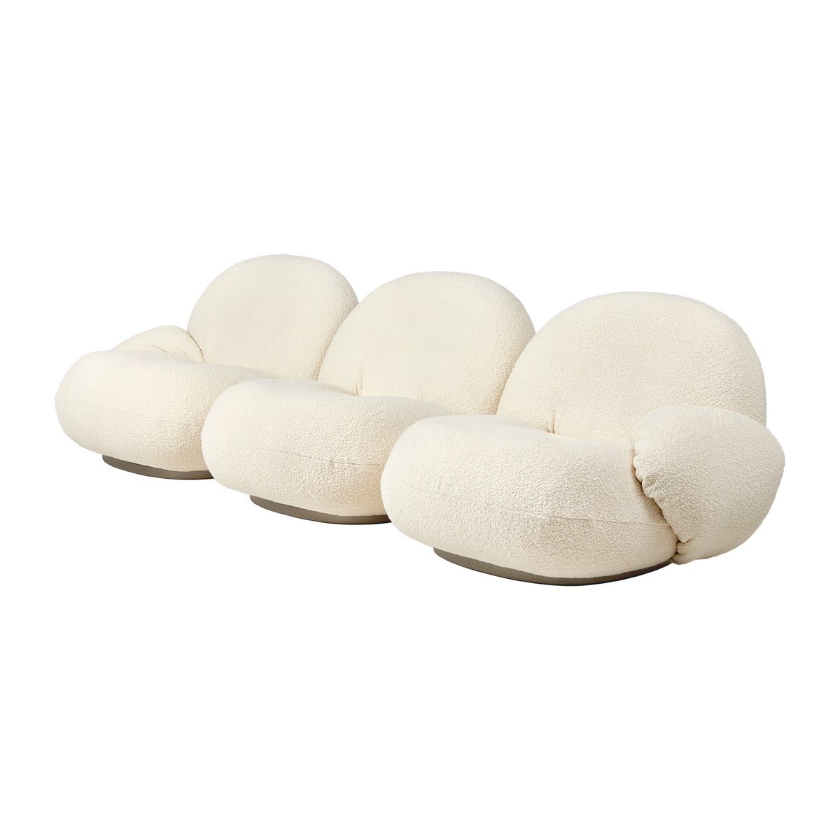GUBI Pacha soffa 3-sits med armstöd Karakorum 001-pearl gold