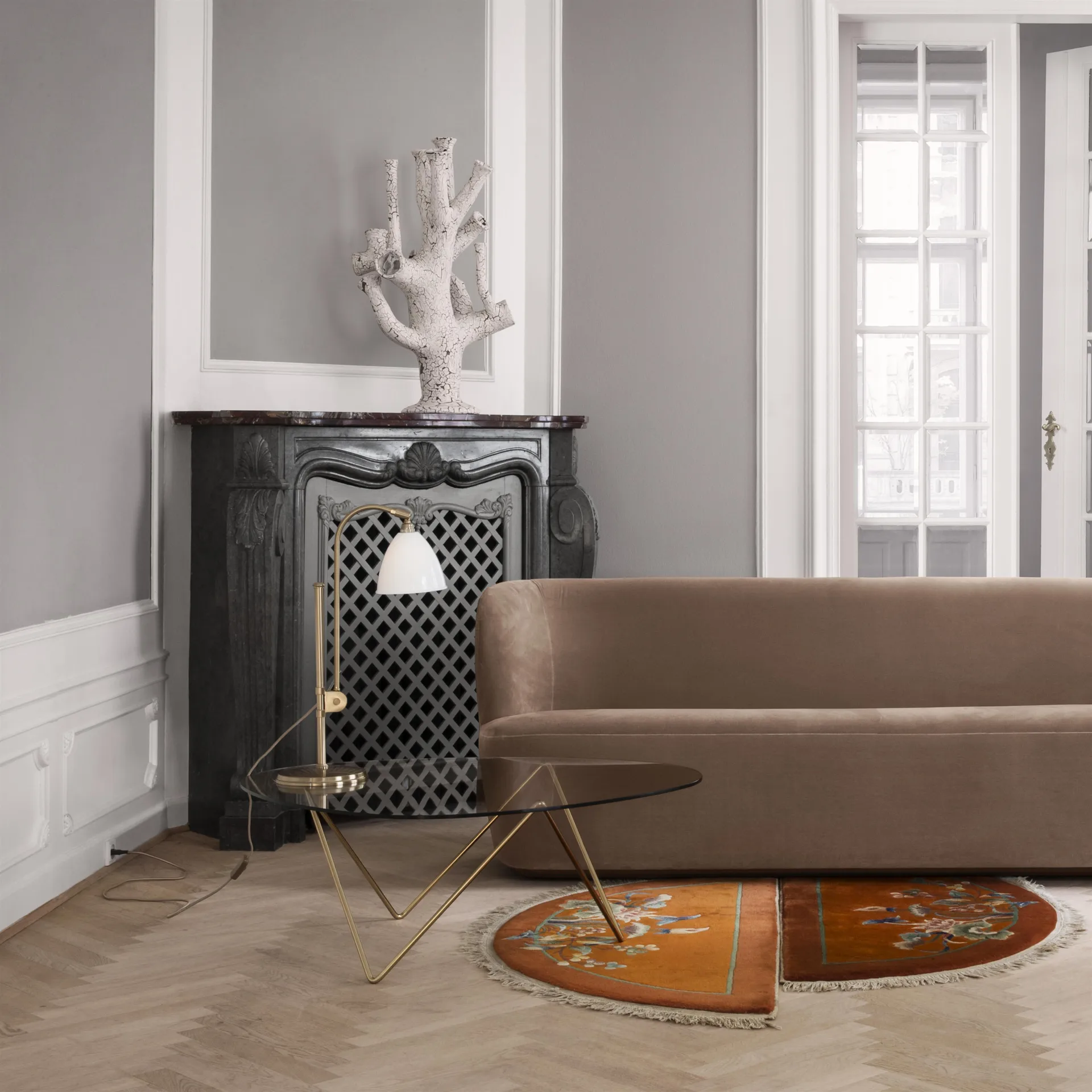 Pedrera soffbord, Mässing GUBI