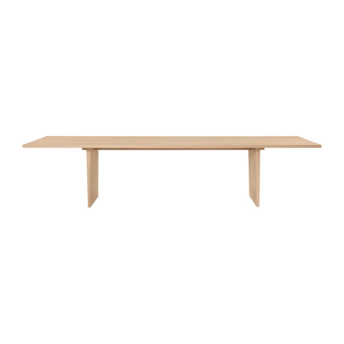GUBI Private matbord 100x320 cm Ljusbetsad ek | Skandinavisk Design | Matbord | Beige