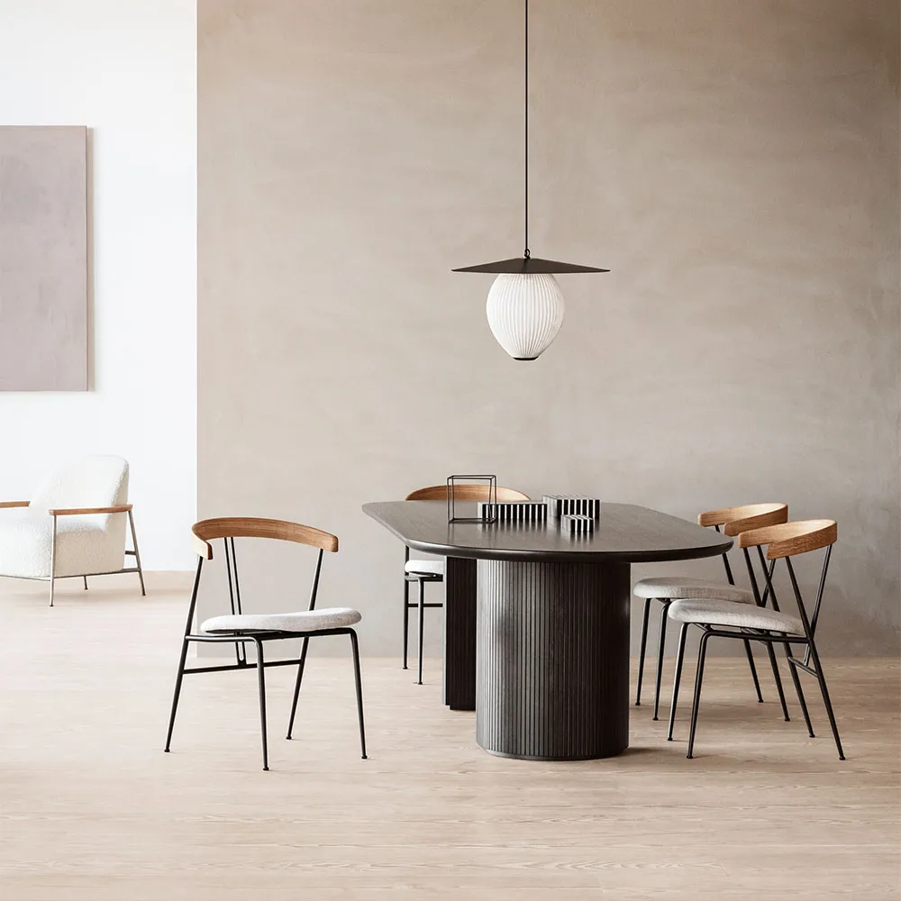 Violin dining chair, Karakorum 001 ivory-black matt GUBI