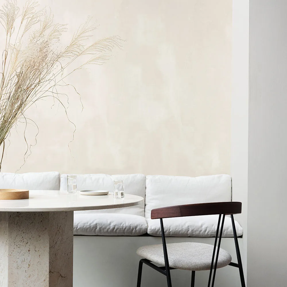 Violin dining chair, Karakorum 001 ivory-black matt GUBI