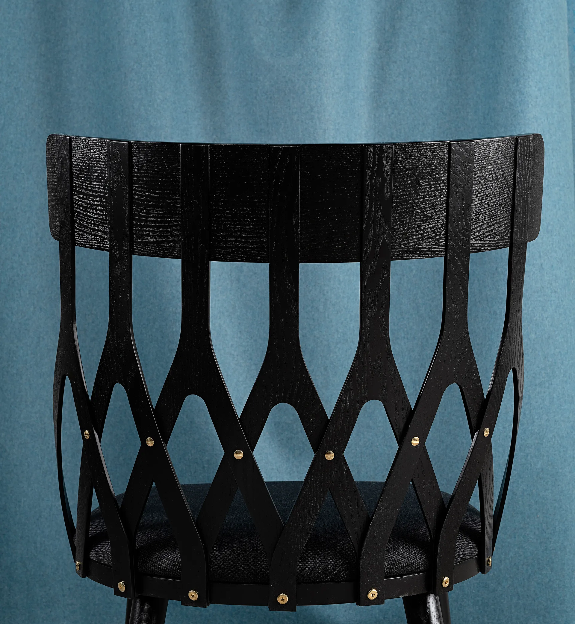 Y5 loungestol, Svart bets-svart dyna Hans K