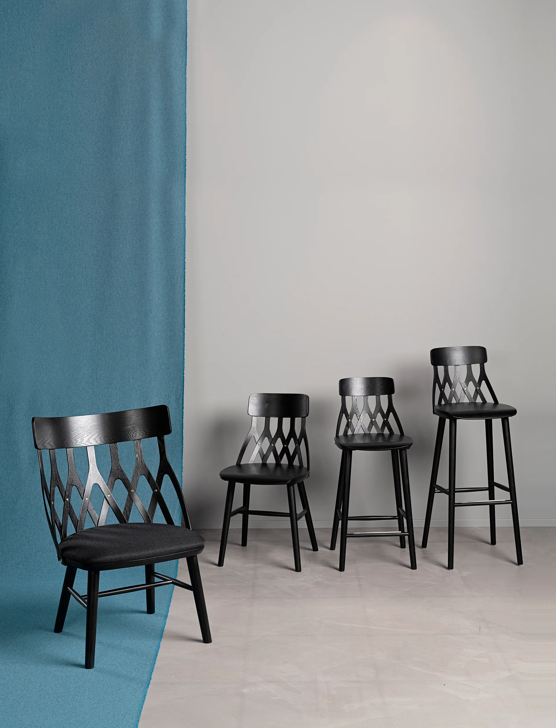 Y5 loungestol, Svart bets-svart dyna Hans K