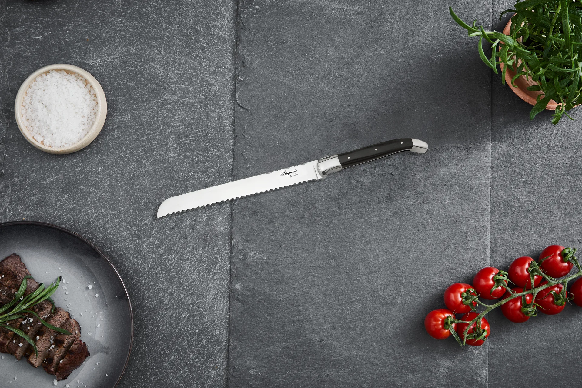 Laguiole by Hâws brödkniv 24,4 cm, Black Hâws