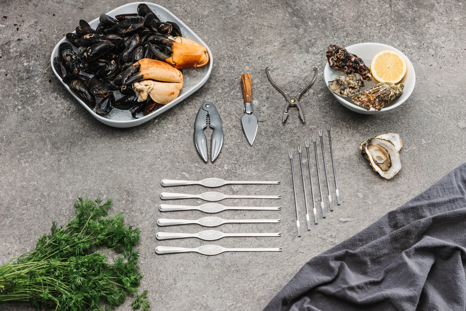 Laguiole by Hâws skaldjursset 15-delar, Olivträ-rostfritt stål Hâws