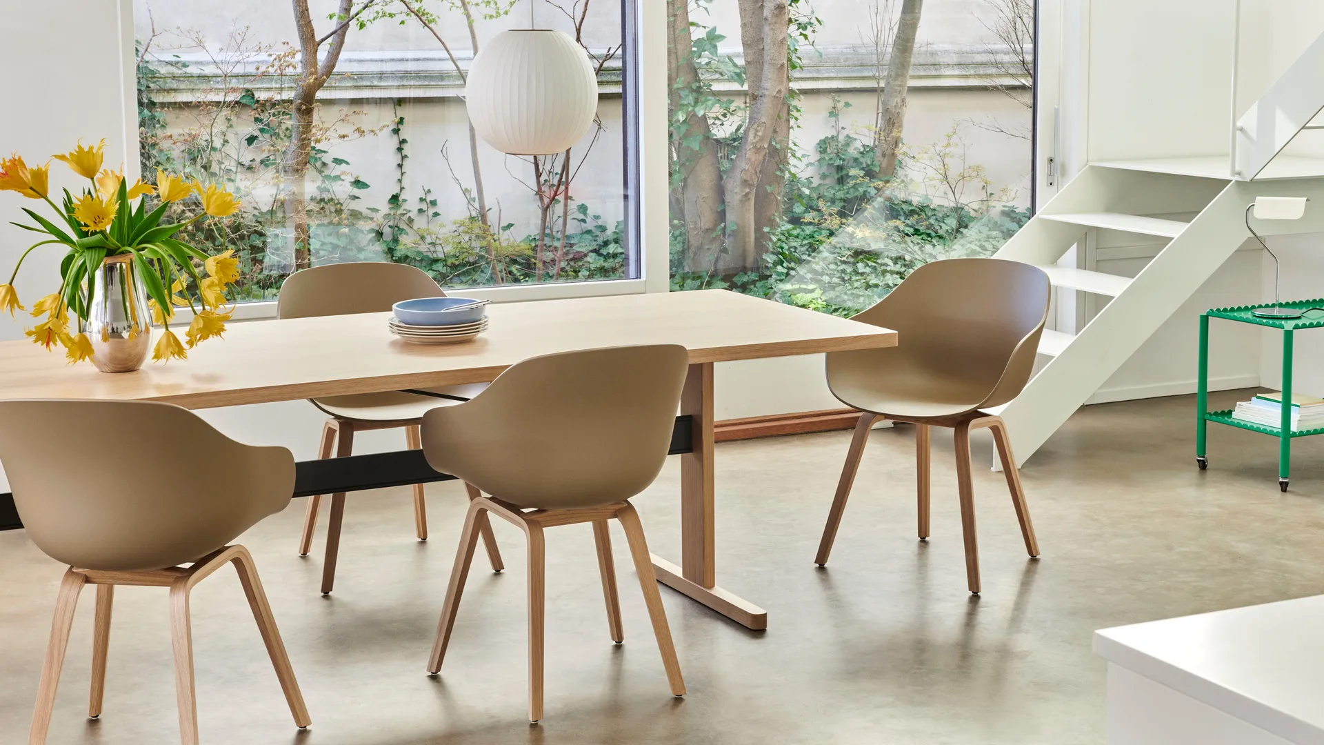 About a Chair 22 stol 2.0, Clay-lackerat ekstativ HAY