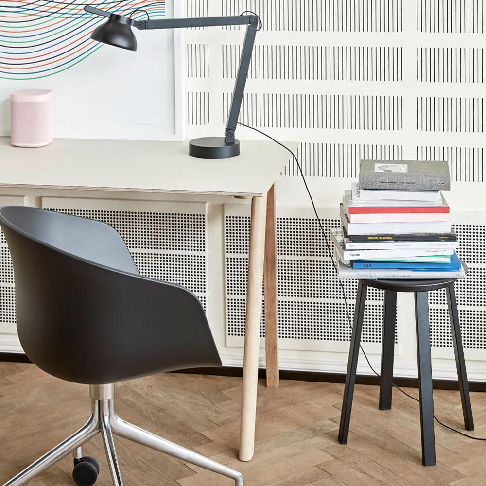 About a Chair 24 kontorsstol, black, svart stativ med hjul HAY