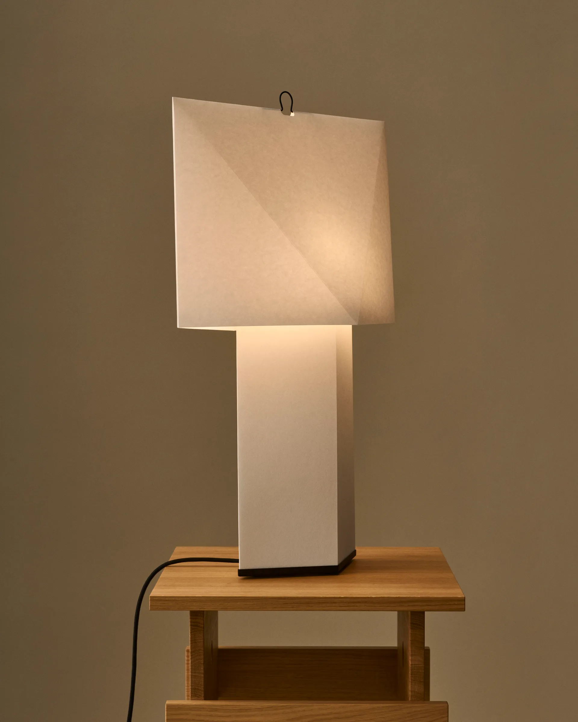 Aplat bordslampa, White, 66 cm HAY