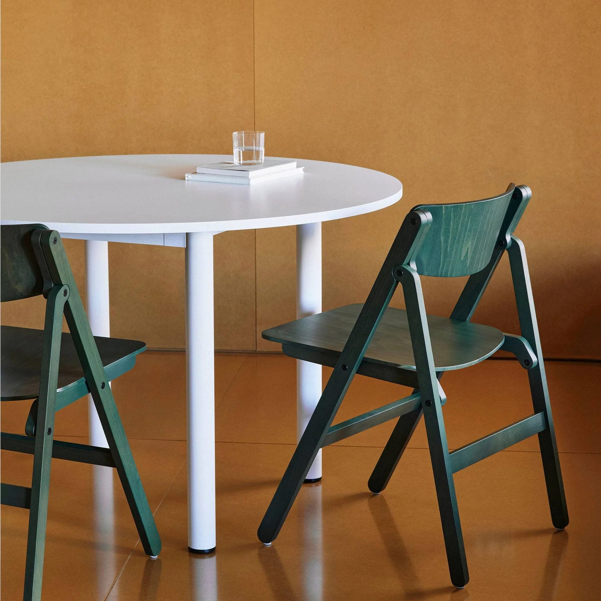 Backflip Chair stol, Cedar green lackerad bok HAY