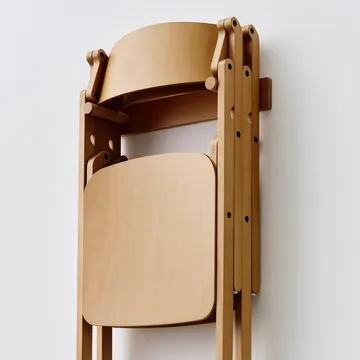 Backflip Chair väggfäste till stol - Golden lackerad bok - HAY