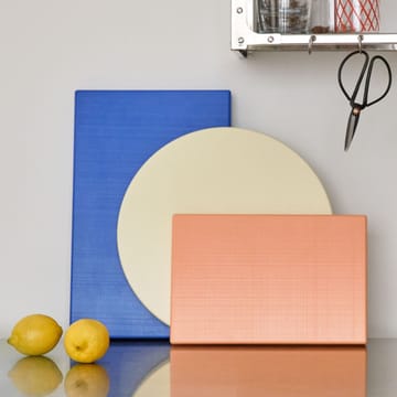 Chopping Board skärbräda L Ø34 cm - Off-white - HAY