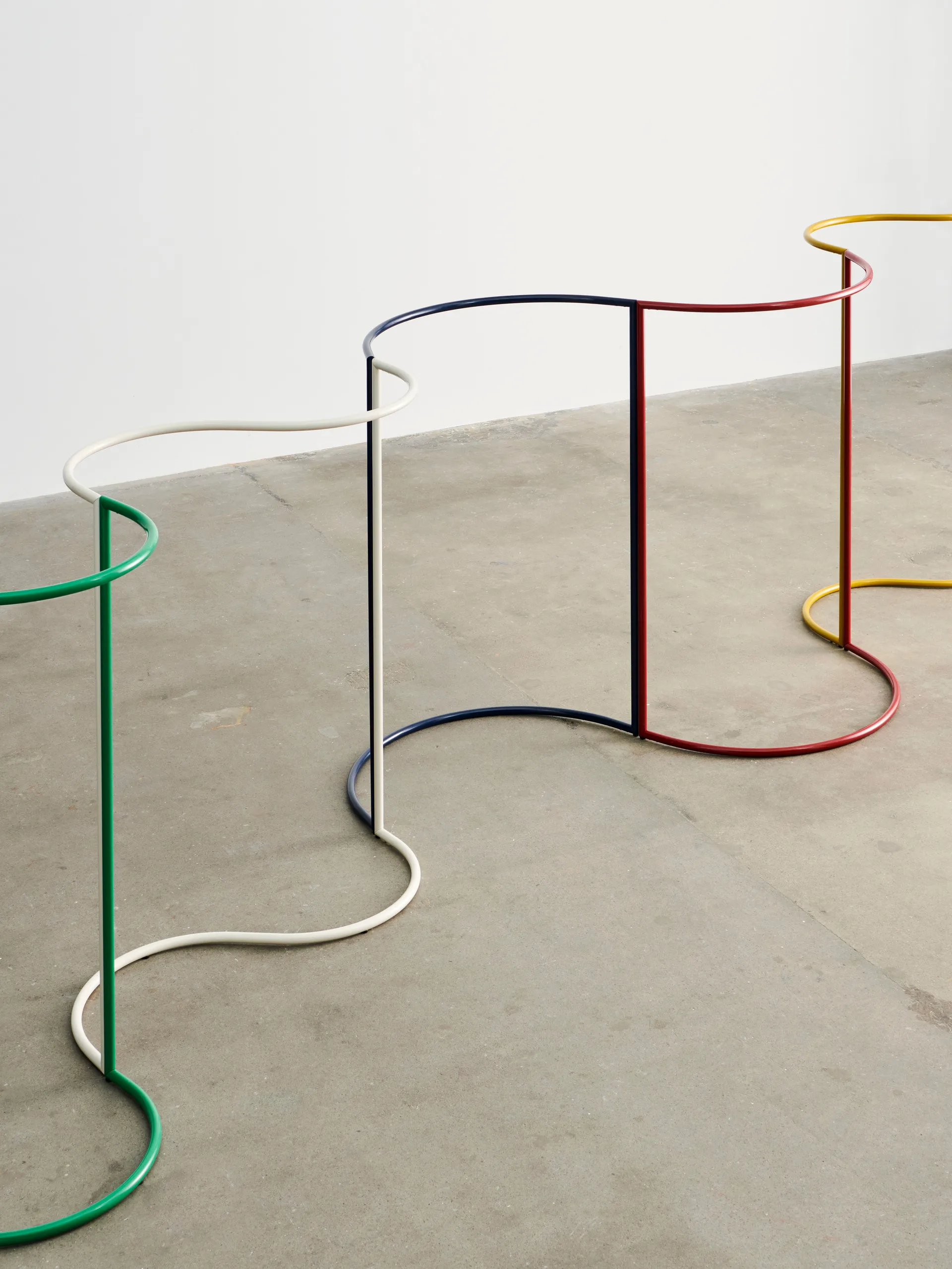 Colour Rack s-shape klädhängare 144,2x150 cm, Jungle green HAY