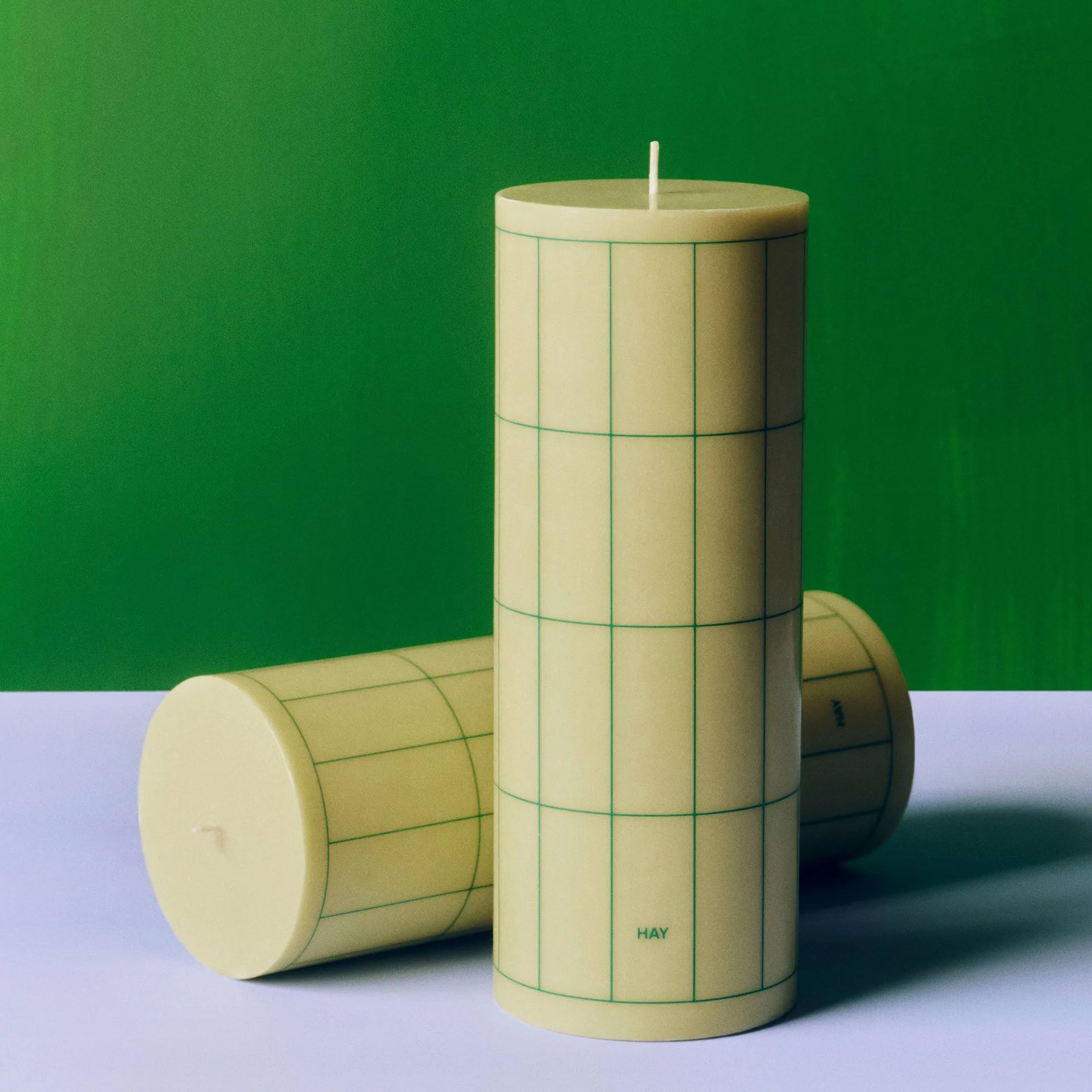 Column Candle blockljus large 25 cm, Light green with dark green grid check HAY