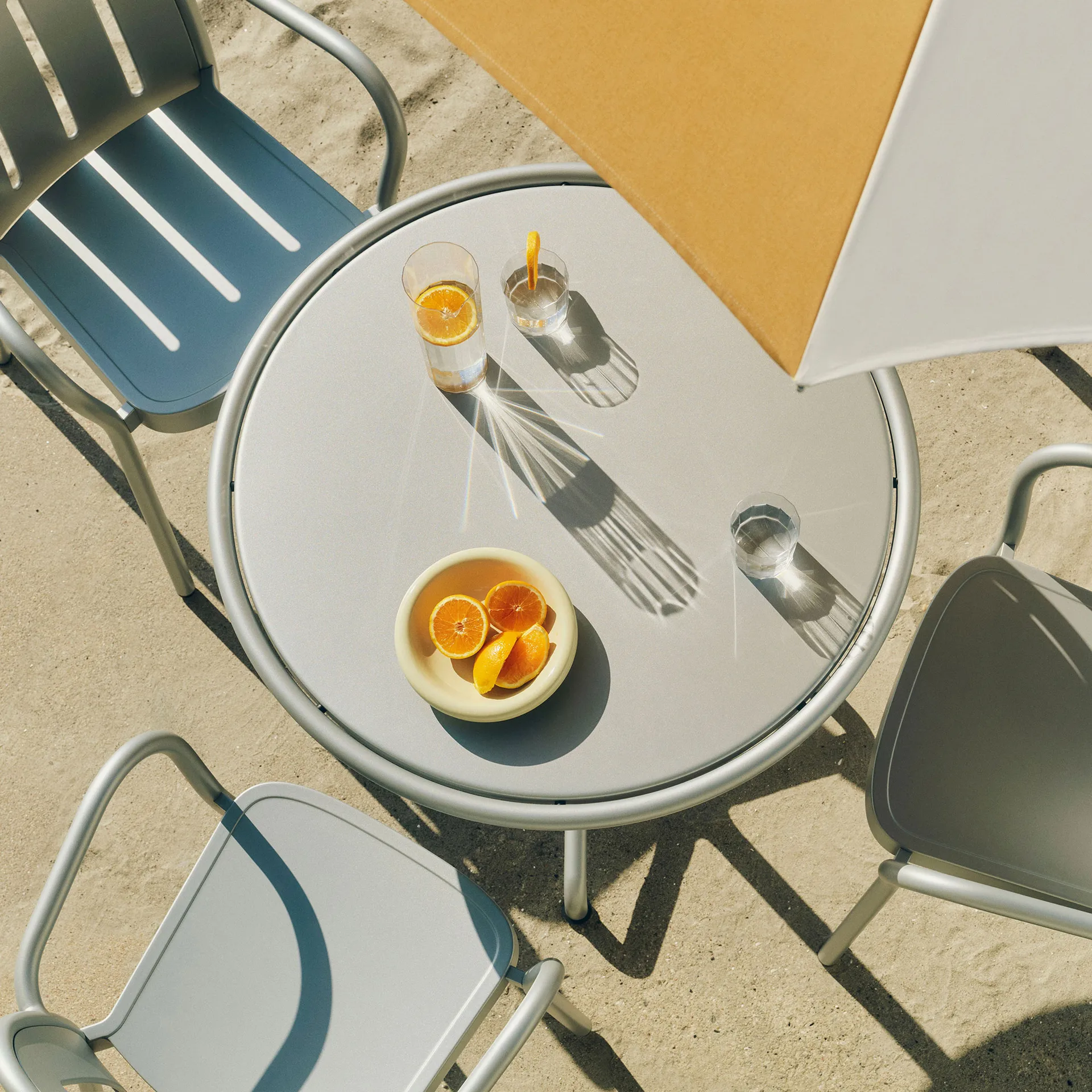 Deville karmstol, Silver grey HAY