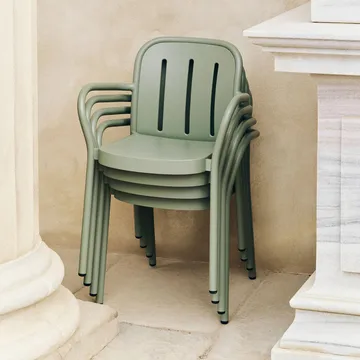 Deville karmstol - Thyme green - HAY