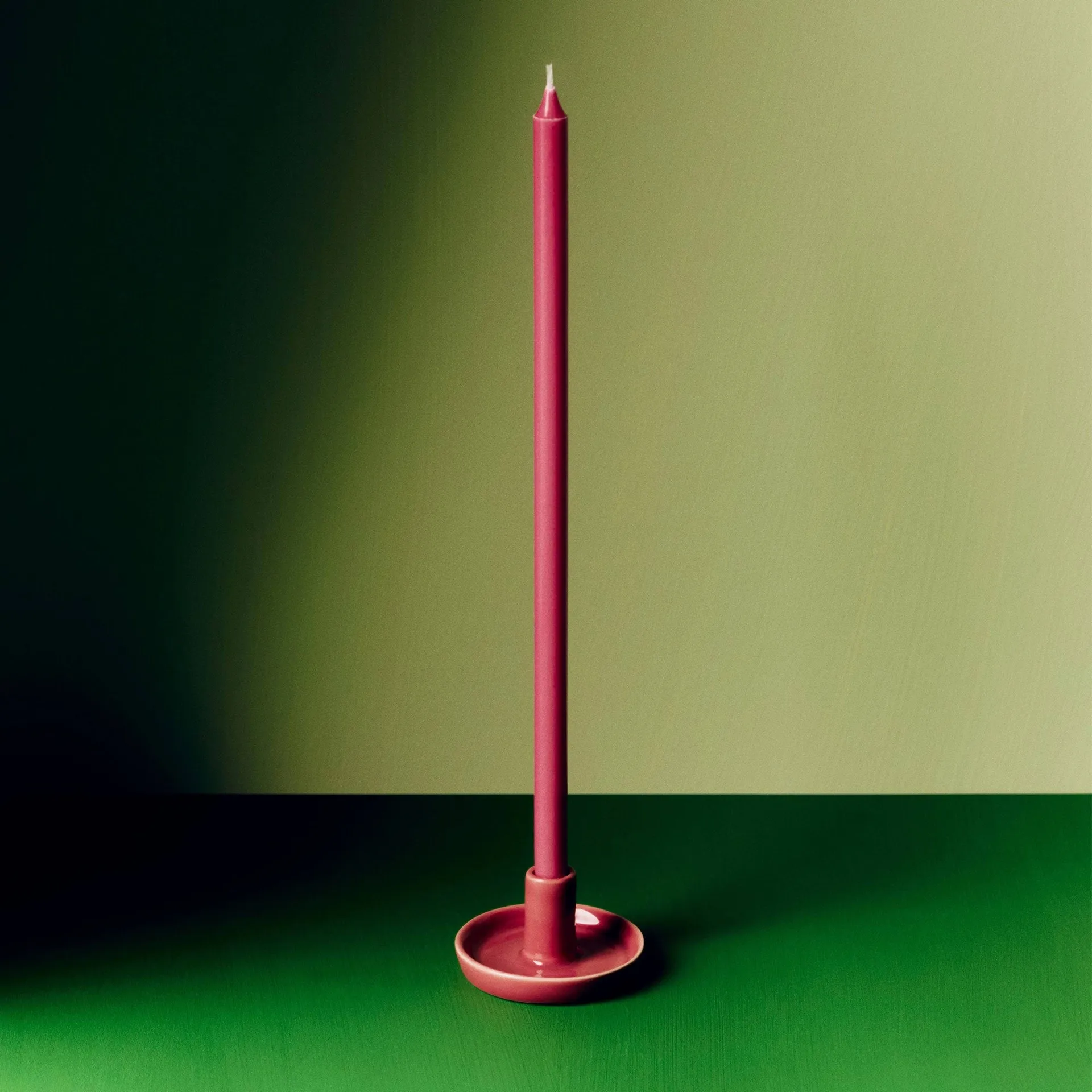 Disc ljusstake, Berry pink, x-small, Ø7x4 cm HAY
