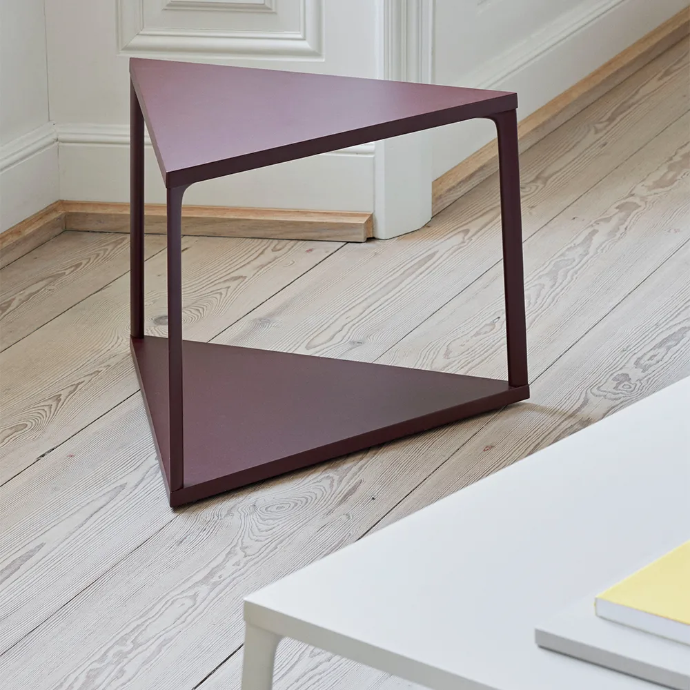 Eiffel Triangle sidobord, dark brick HAY