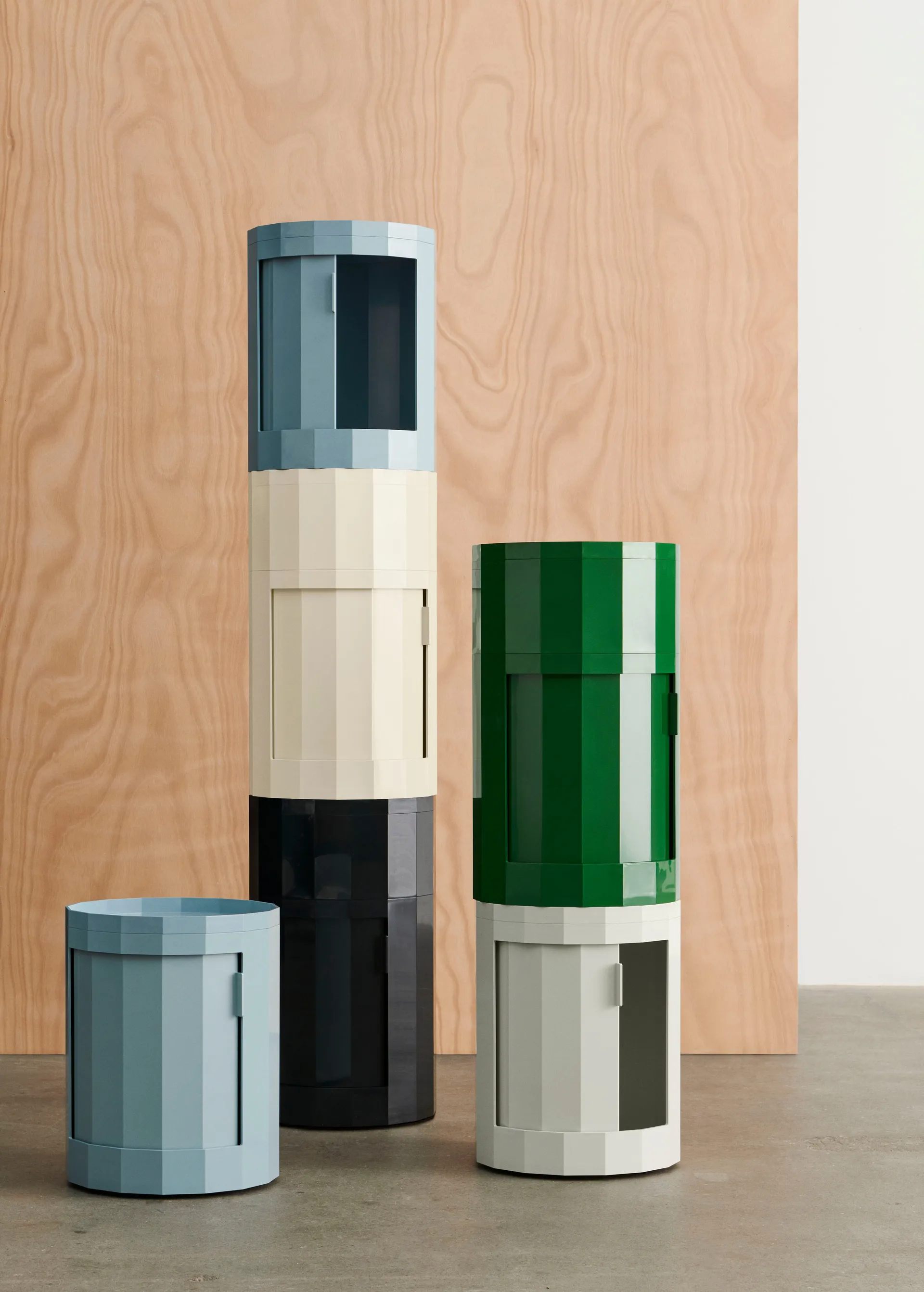 Facet Cabinet 101 sidobord, Misty blue HAY