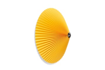 Matin flush mount plafond Ø50 cm - Yellow shade - HAY