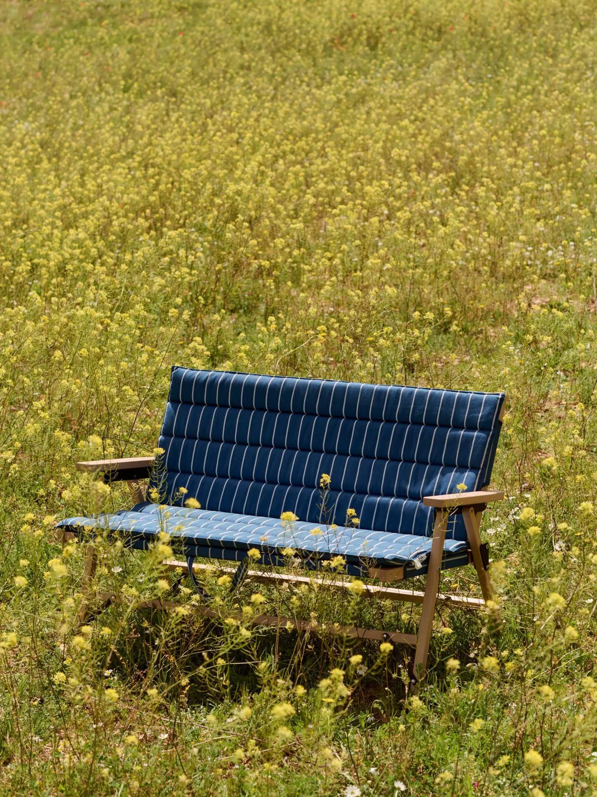 Outdoor Market soffa ihopfällbar, Blue-beige, 2-sits HAY